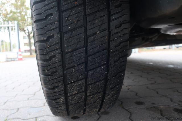 Slēgtais furgons VOLKSWAGEN T6.1 lang / 1. Hand / PDC / Klima / FN: 56