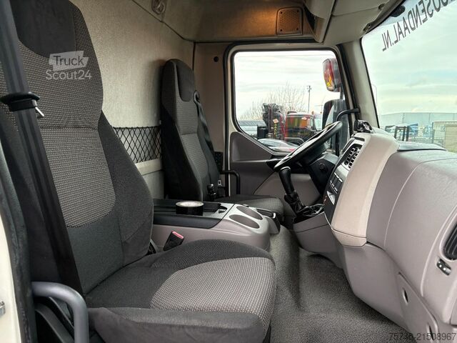 Transport frigorifique DAF LF220FA + Thermo king + euro 6 + manual