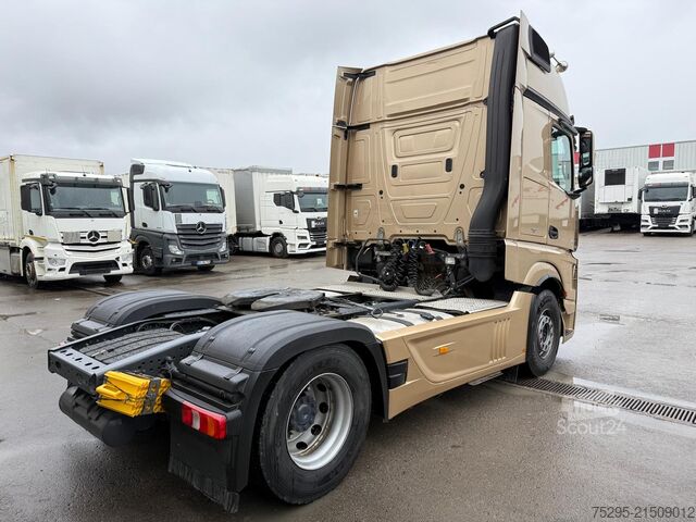 Véhicule utilitaire Mercedes-Benz Actros  1851 Standard GIGASPACE Retarder 2 Liegen