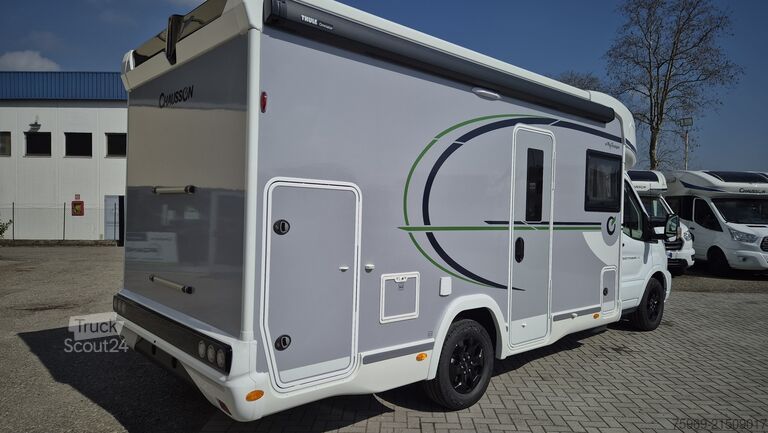 Autocaravana semi-integrada Chausson 640 TITANIUM LINE M26
