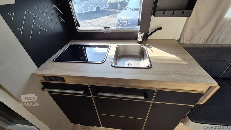 Autocaravana semi-integrada Chausson 640 TITANIUM LINE M26