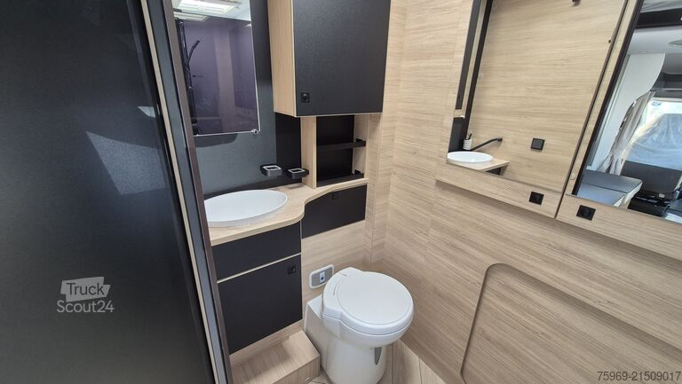 Autocaravana semi-integrada Chausson 640 TITANIUM LINE M26