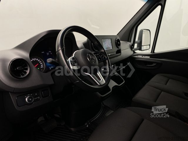 Vrachtwagen met bakwagen MERCEDES-BENZ Sprinter 519 Aut.*AHK 3,0t* Distronic+Kamera+Nav