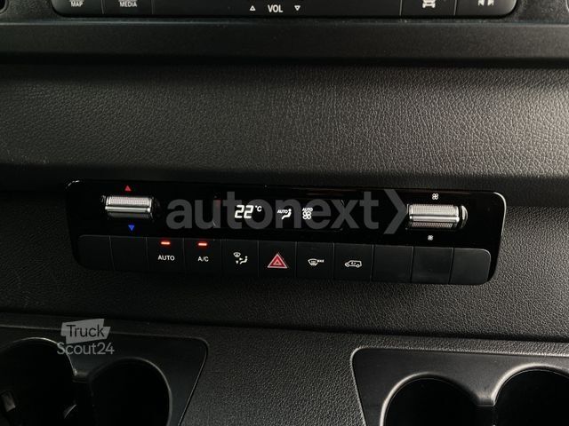 Koelwagen met geïsoleerde laadbak MERCEDES-BENZ Sprinter 317 Aut. *Tief-Kühler -20°C* 2-Zonen