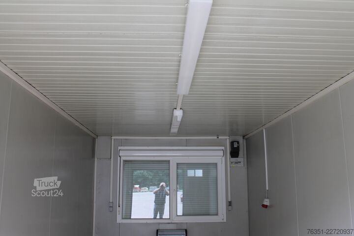 20-футовый сухой склад, ширина 3 м, двустворчатая дверь 20 ft. Trockenlager 3 m breit mit Doppelflügeltür