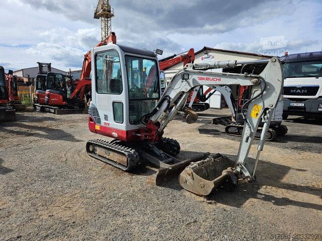 حفارة صغيرة Takeuchi TB 219