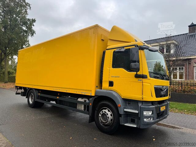Suitcase MAN TGM 18.250 Bakwagen