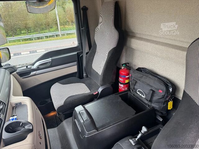 Suitcase MAN TGM 18.250 Bakwagen