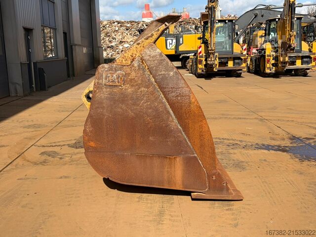 стандартна кофа Caterpillar 966 / 972 G/H/K/M STD Bucket cutting edge