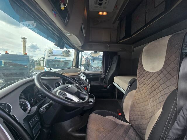 Влекач за голям обем DAF XF 480 * STANDKLIMA * TEMP * RETARDER * SPURHALT