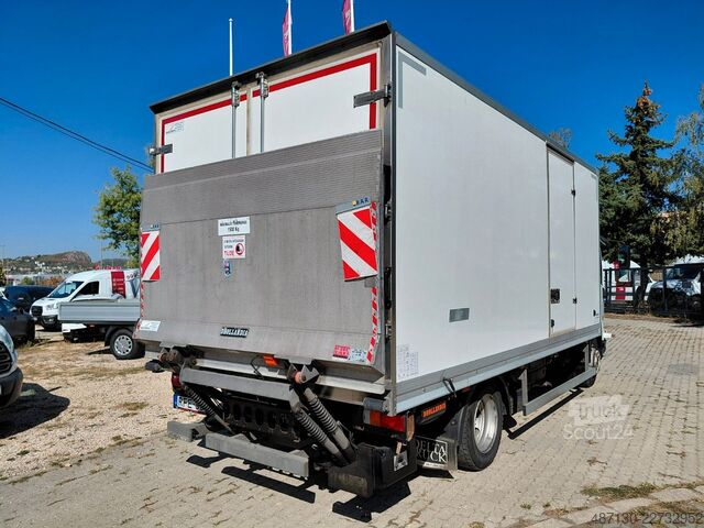 Ledusskapja kravas automašīna ISUZU F2R