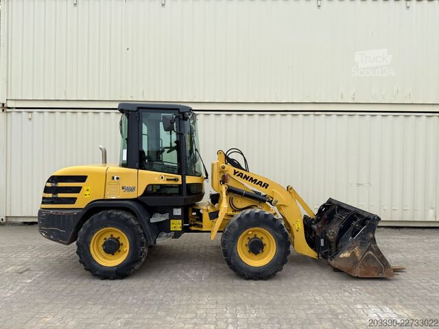 Челен товарач YANMAR V70S Schwenklader / 2017 BJ / Schaufel + Gabel