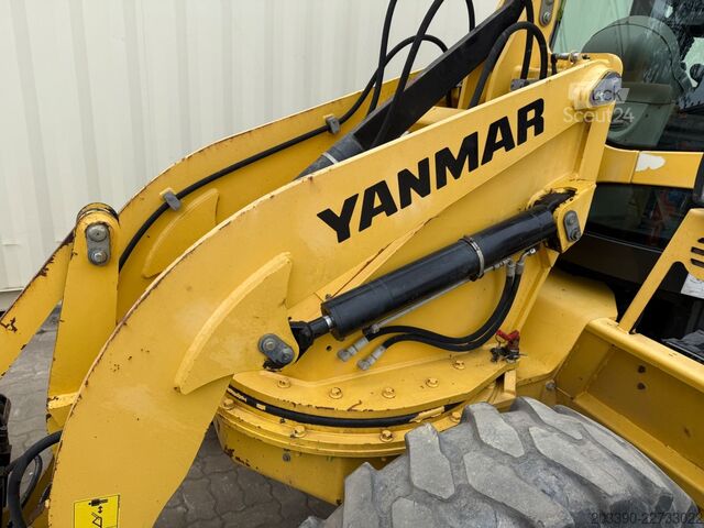 Челен товарач YANMAR V70S Schwenklader / 2017 BJ / Schaufel + Gabel