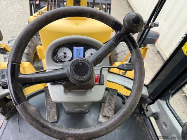 Челен товарач YANMAR V70S Schwenklader / 2017 BJ / Schaufel + Gabel