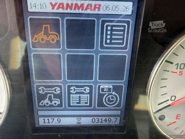 Челен товарач YANMAR V70S Schwenklader / 2017 BJ / Schaufel + Gabel
