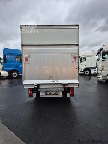 Camion-caisse Iveco DAILY 35 S 14 A8
