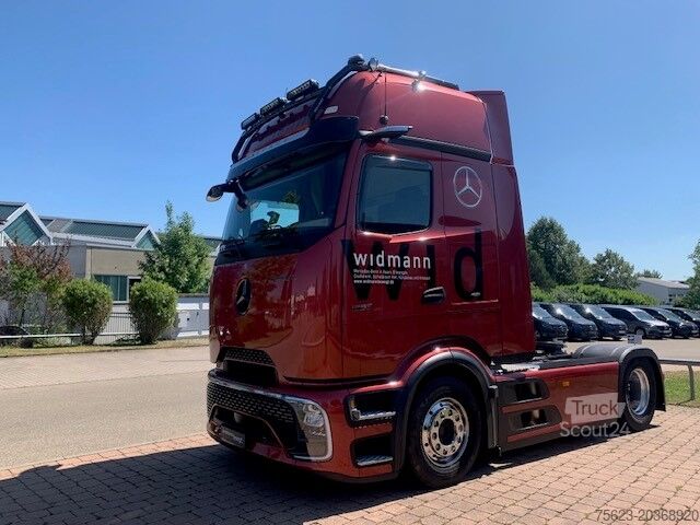 Стандартний тягач Mercedes-Benz Actros 1853 LS 4x2 F 13 Giga Space KlimaA Luft