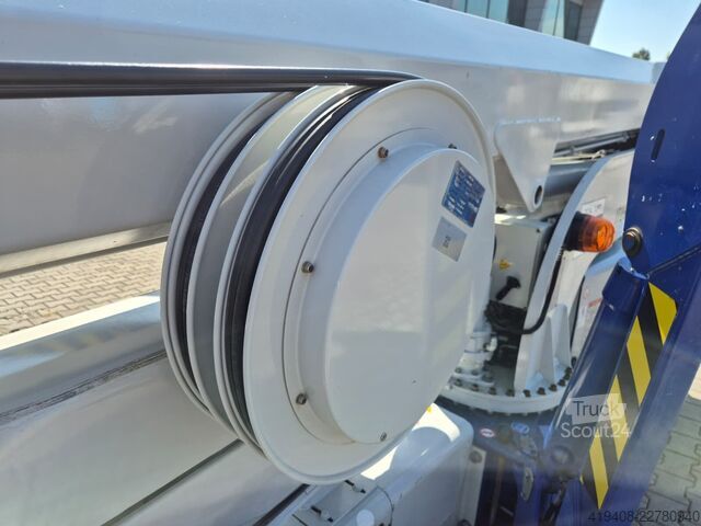 Ant sunkvežimio sumontuota darbo platforma Falcon Lifts FS290 - Serviced - 1 Owner - ONLY 100MTH