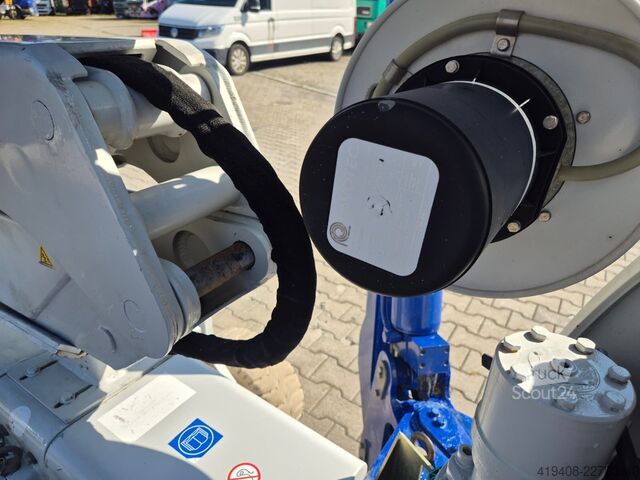 Ant sunkvežimio sumontuota darbo platforma Falcon Lifts FS290 - Serviced - 1 Owner - ONLY 100MTH
