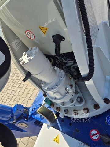 Ant sunkvežimio sumontuota darbo platforma Falcon Lifts FS290 - Serviced - 1 Owner - ONLY 100MTH