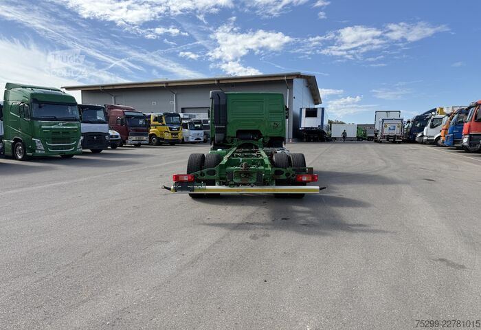Kuorma-auton runko Volvo FM-460 4x4R Fahrgestell / Swiss-Vehicle