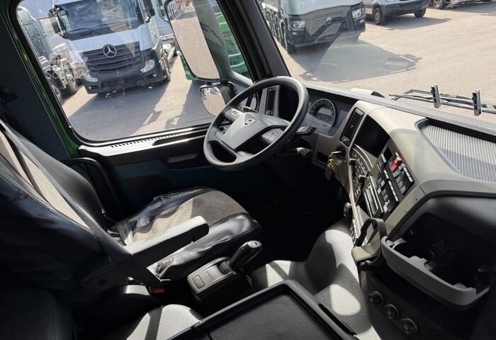 Kuorma-auton runko Volvo FM-460 4x4R Fahrgestell / Swiss-Vehicle