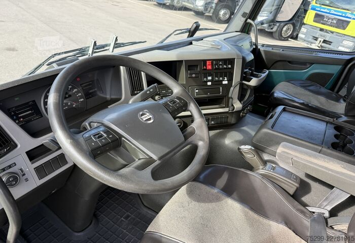 Kuorma-auton runko Volvo FM-460 4x4R Fahrgestell / Swiss-Vehicle