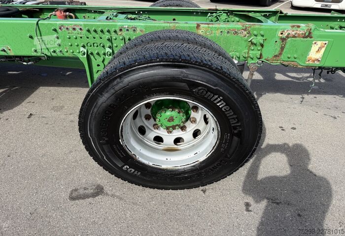 Kuorma-auton runko Volvo FM-460 4x4R Fahrgestell / Swiss-Vehicle