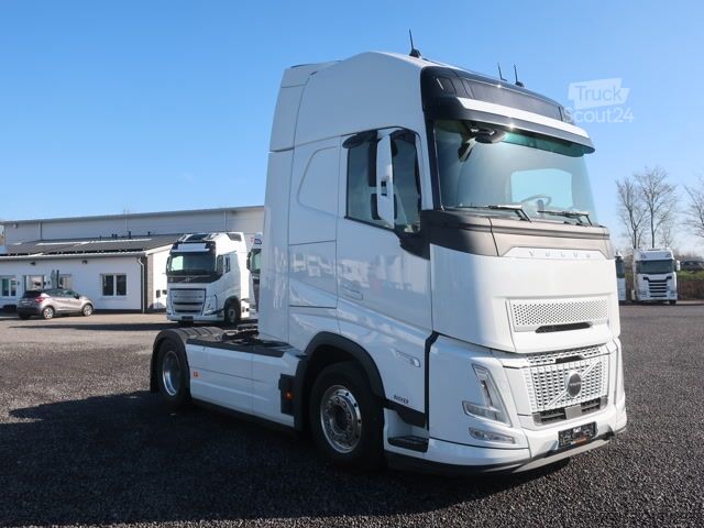 Standartinis vilkikas Volvo FH 500 Aero Euro 6 Globetrotter XL Leder