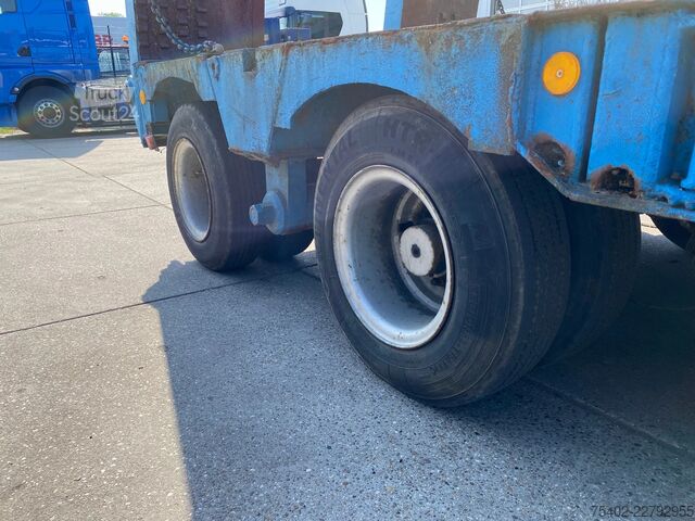 Góndola de cama semirrebajada Fruehauf / Hydraulic Ramps / 32 Ton