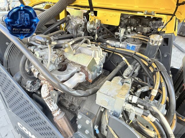 četvorosmerni viljuškar Combilift CB3000 GAS TRIPLEX 4900 CABIN POSITIONER
