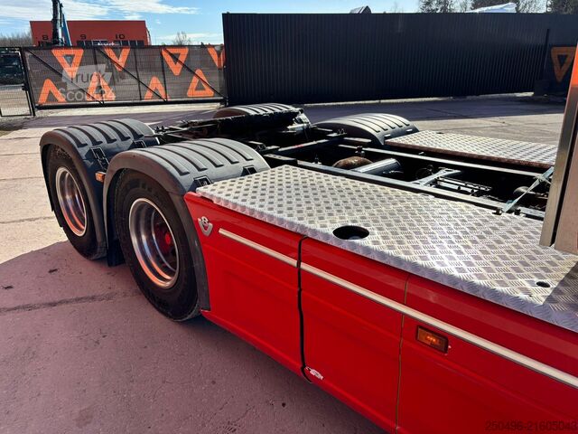 Стандартный трактор Scania R 580 6x4 HYDRAULICS / RETARDER