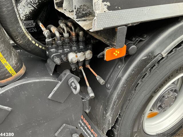 Zuigvoertuig Volvo FM 400 8x4 Manual Wicom Combi