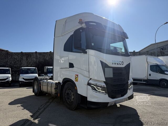 стандартный седельный тягач Iveco SWAY 510