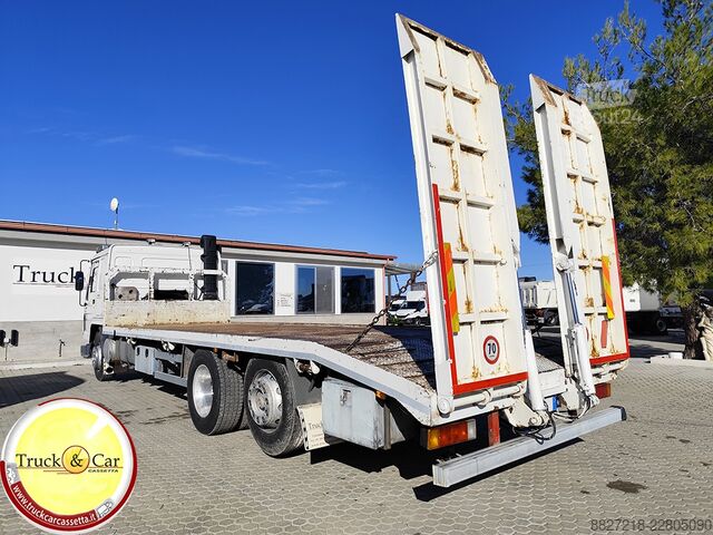 Kamion sa ravnom platformom Volvo FL 10