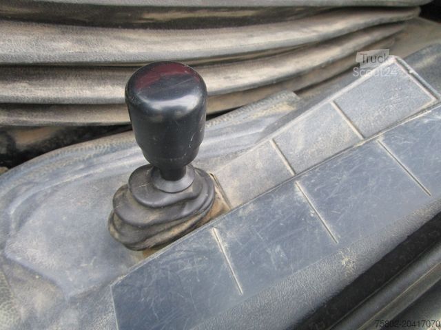 Fourgon benne basculante MERCEDES-BENZ Atego 818 Kipper Meiller *2xAHK+3-Sitze*