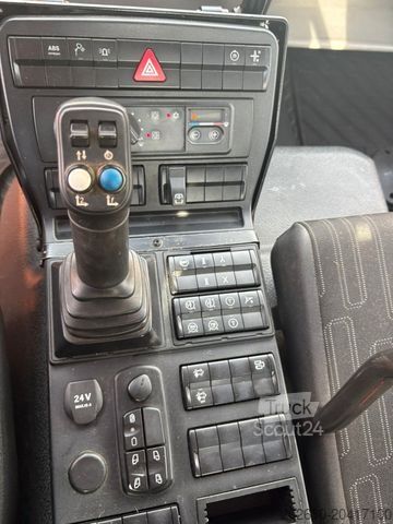 Інші UNIMOG U 318 Kommunal, Hydrostat, Zv, nur 4514 h