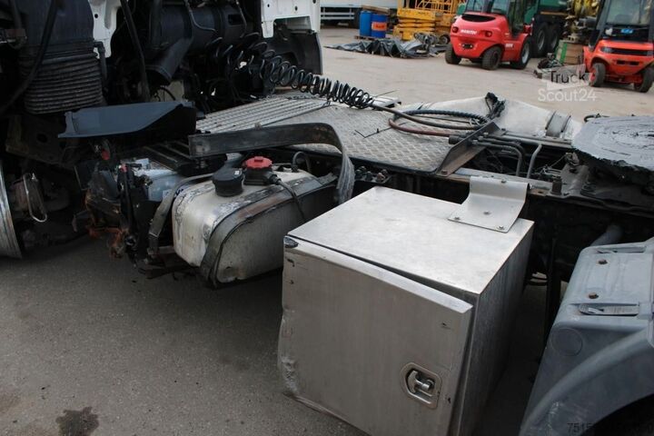 Standard nyergesvontató MAN TGX 18.420 4x2 BLS - UNFALL - Nr.: 231