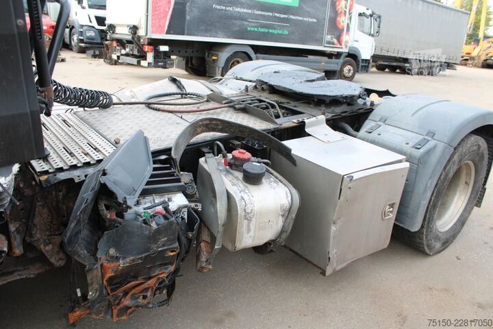 Standard nyergesvontató MAN TGX 18.420 4x2 BLS - UNFALL - Nr.: 231