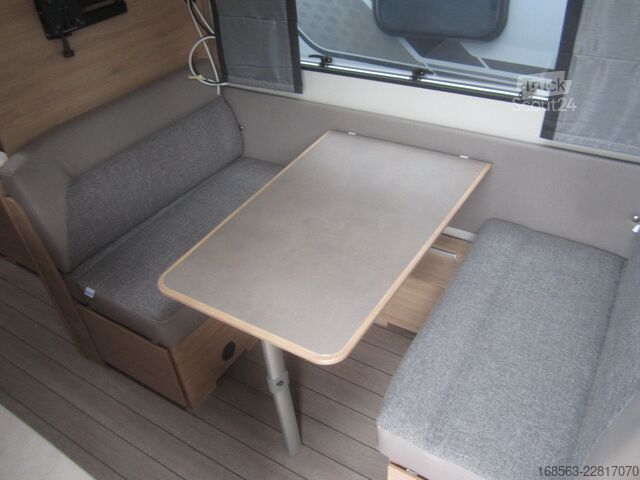 Karavan KNAUS SÜDWIND 500 QDK Black Select MJ2027 LP 41.590¤