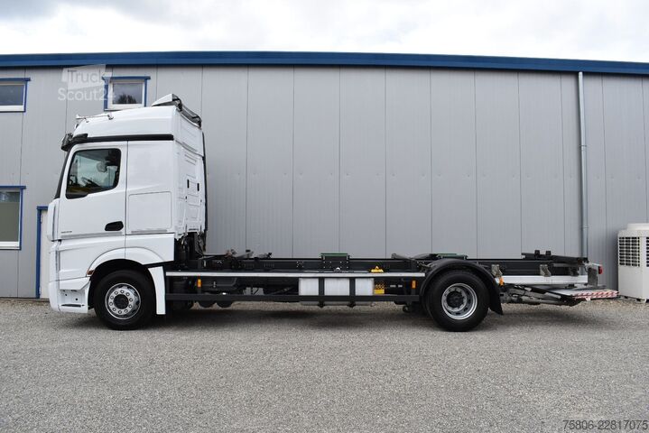 Camión con caja móvil MERCEDES-BENZ Actros 1845 L BDF Retarder