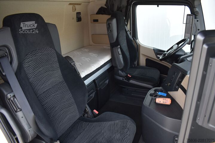 Camión con caja móvil MERCEDES-BENZ Actros 1845 L BDF Retarder