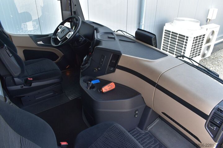 Camión con caja móvil MERCEDES-BENZ Actros 1845 L BDF Retarder