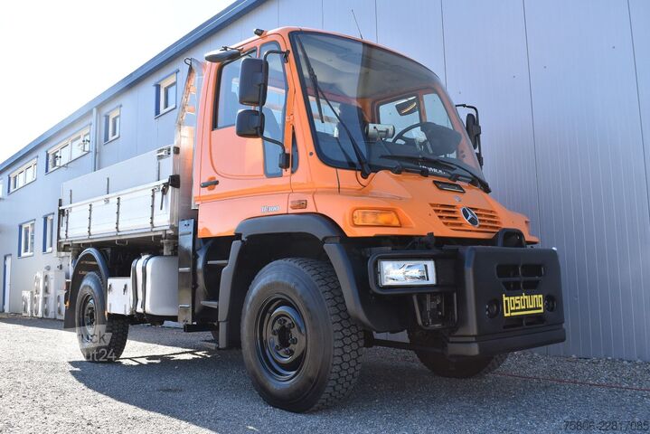 Ostalo UNIMOG U300 VarioPilot Frontzapfwelle Anbauplatte
