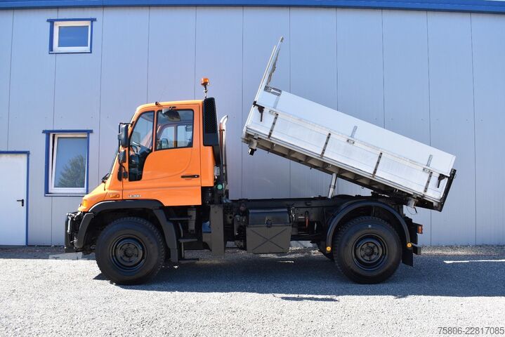 Ostalo UNIMOG U300 VarioPilot Frontzapfwelle Anbauplatte