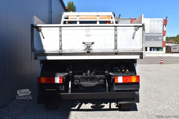 Ostalo UNIMOG U300 VarioPilot Frontzapfwelle Anbauplatte