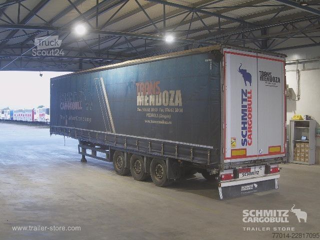 Otevřený návěs s plachtou Schmitz Cargobull Curtainsider Mega
