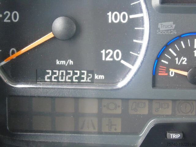 Vrachtwagen met kraan Mercedes-Benz Axor 1929 + FASSI F135 + REMOTE + EURO 5 + MANUAL