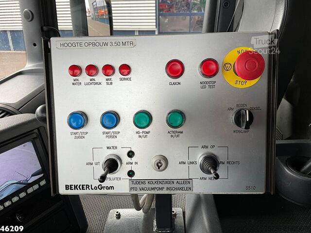 Suction vehicle Scania P 320 Euro 6 Bekker LaGram 8m³ kolkenzuiger