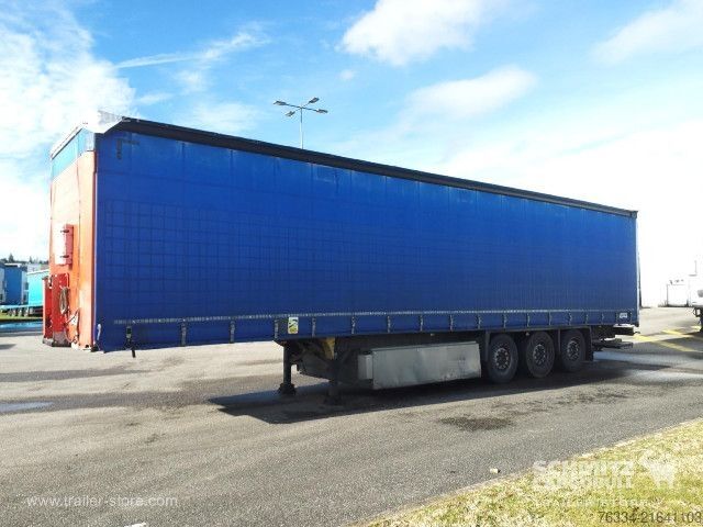 Semi-remorque bâchée Schmitz Cargobull Semitrailer Curtainsider Standard Hayon